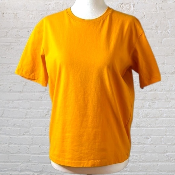 UNIQLO golden yellow short sleeve crewneck T-shirt slight stretch size medium - Picture 1 of 8